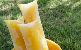 Ir para  <p>2 a 3 maracuj&aacute;s</p>

<p>1 lata de leite condensado</p>

<p>2 colheres (sopa) de &aacute;gua</p>

<ul>
	<li>Abra os maracuj&aacute;s e coloque a poupa no liquidificador...